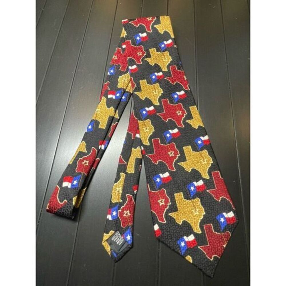 Robert Talbott Necktie Texas State Pattern‎